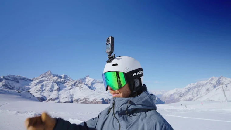 Insta360 X6 - 一机三用：全景相机、稳定器与3D扫描仪 产品图片 4