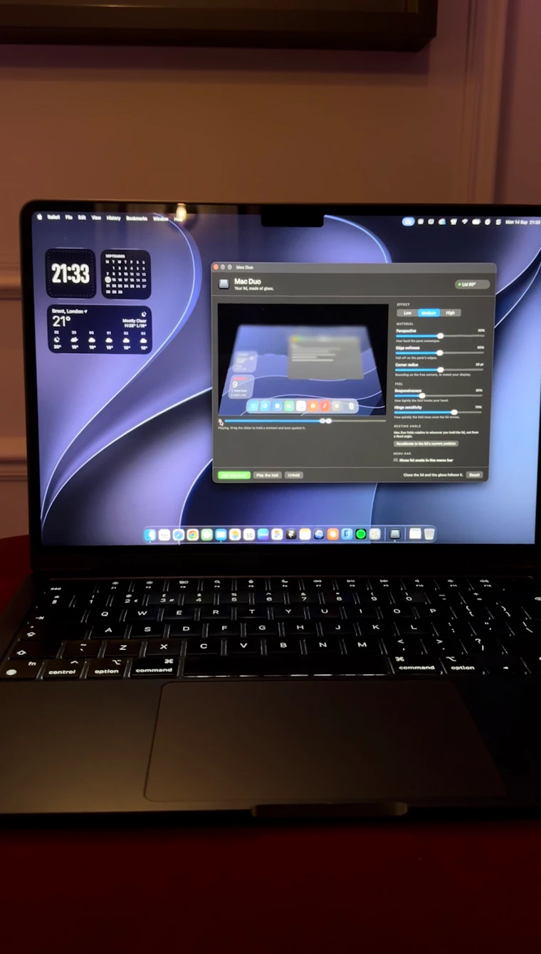 Mac Duo - 合上屏幕，即刻呈现磨砂玻璃质感 产品图片 3